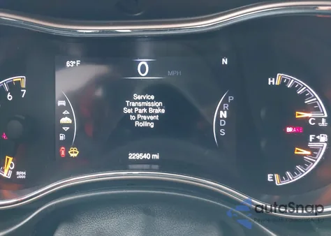 2015 Jeep Grand Cherokee Overland z USA, uszkodzony, nr VIN 1C4RJFCG0FC734547